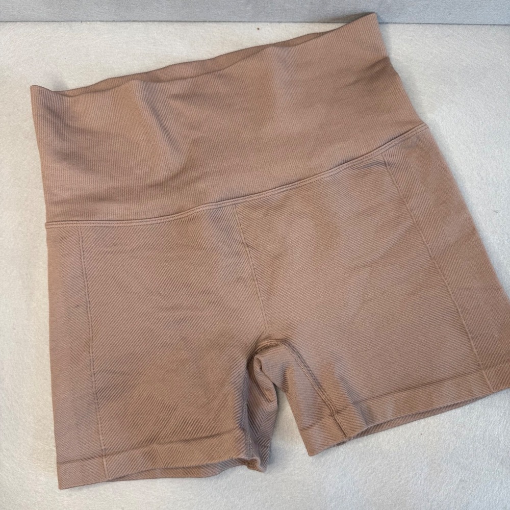 All In Motion Womens Seamless High Rise Bike Shorts Taupe Small Activewear